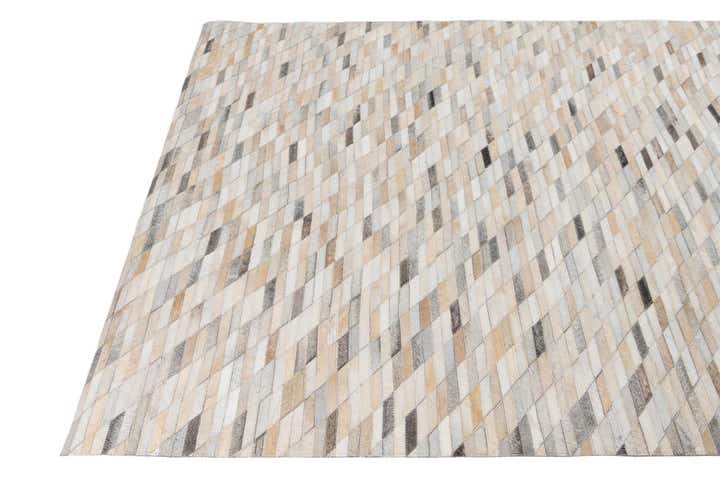 4' 10 x 7' 8 Cowhide Leather Rug