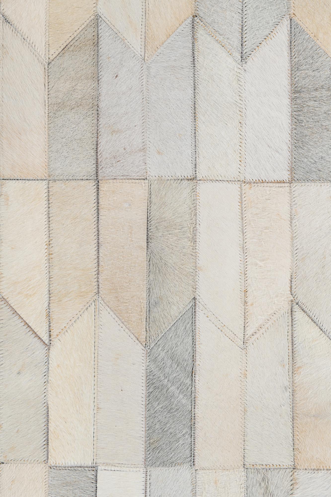 5' x 8' Cowhide Leather Rug