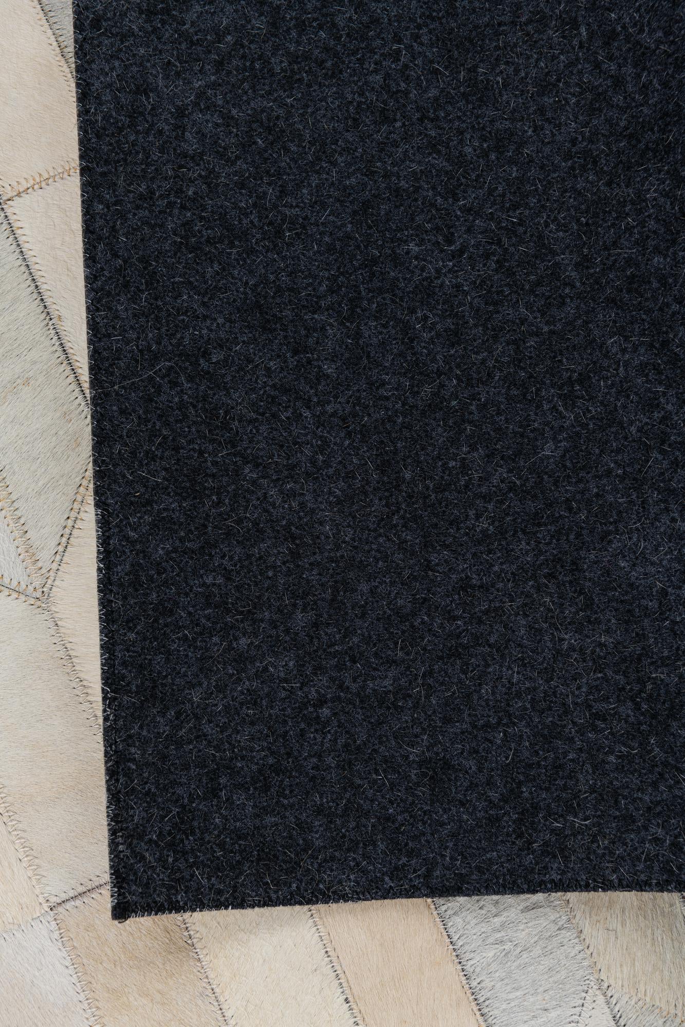 5' x 8' Cowhide Leather Rug