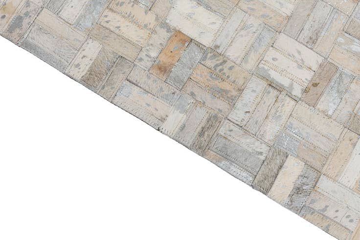 Detail image of 5' 1 x 7' 10 Cowhide Leather Rug