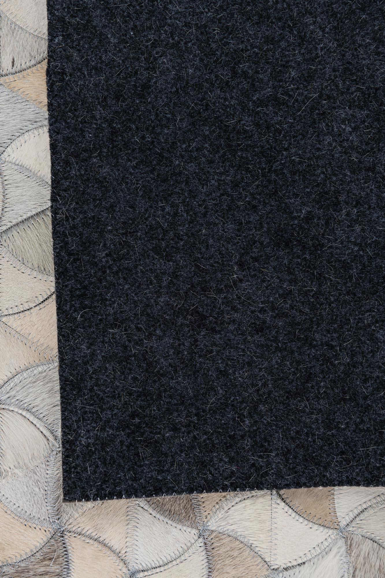 5' 2 x 8' Cowhide Leather Rug