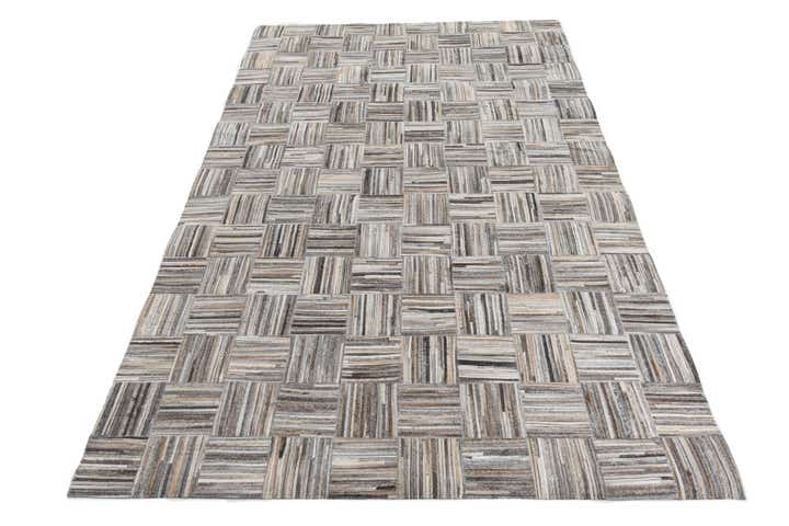 5' x 7' 8 Cowhide Leather Rug