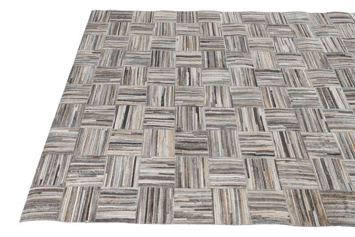 5' x 7' 8 Cowhide Leather Rug