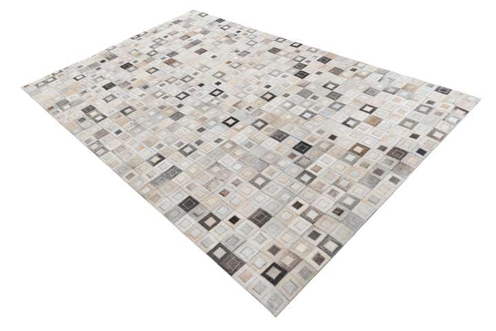 5' 2 x 8' Cowhide Leather Rug