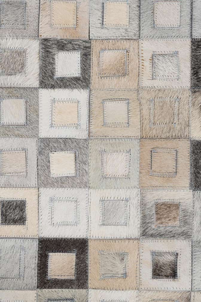 5' 2 x 8' Cowhide Leather Rug