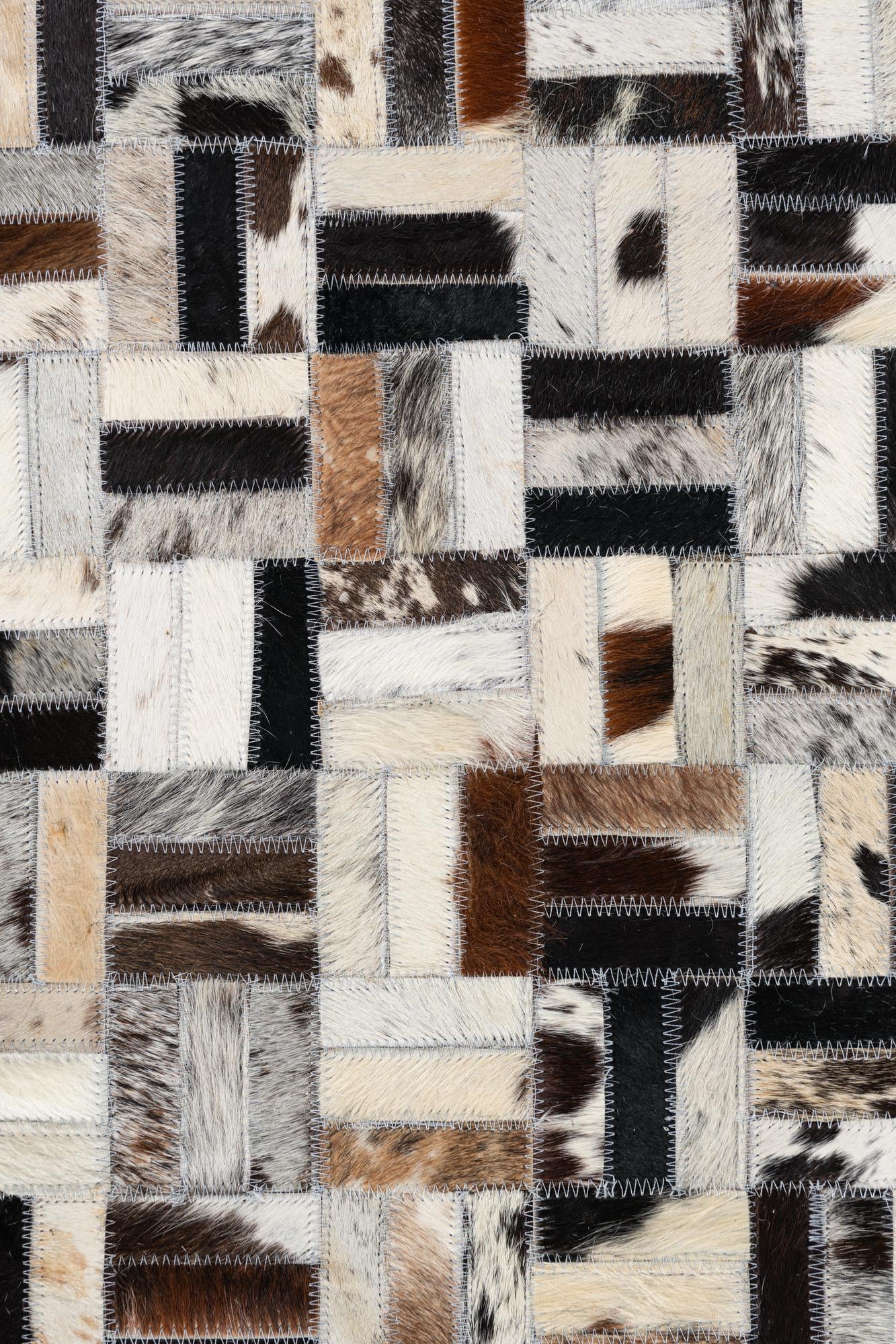 8' 2 x 10' Cowhide Leather Rug