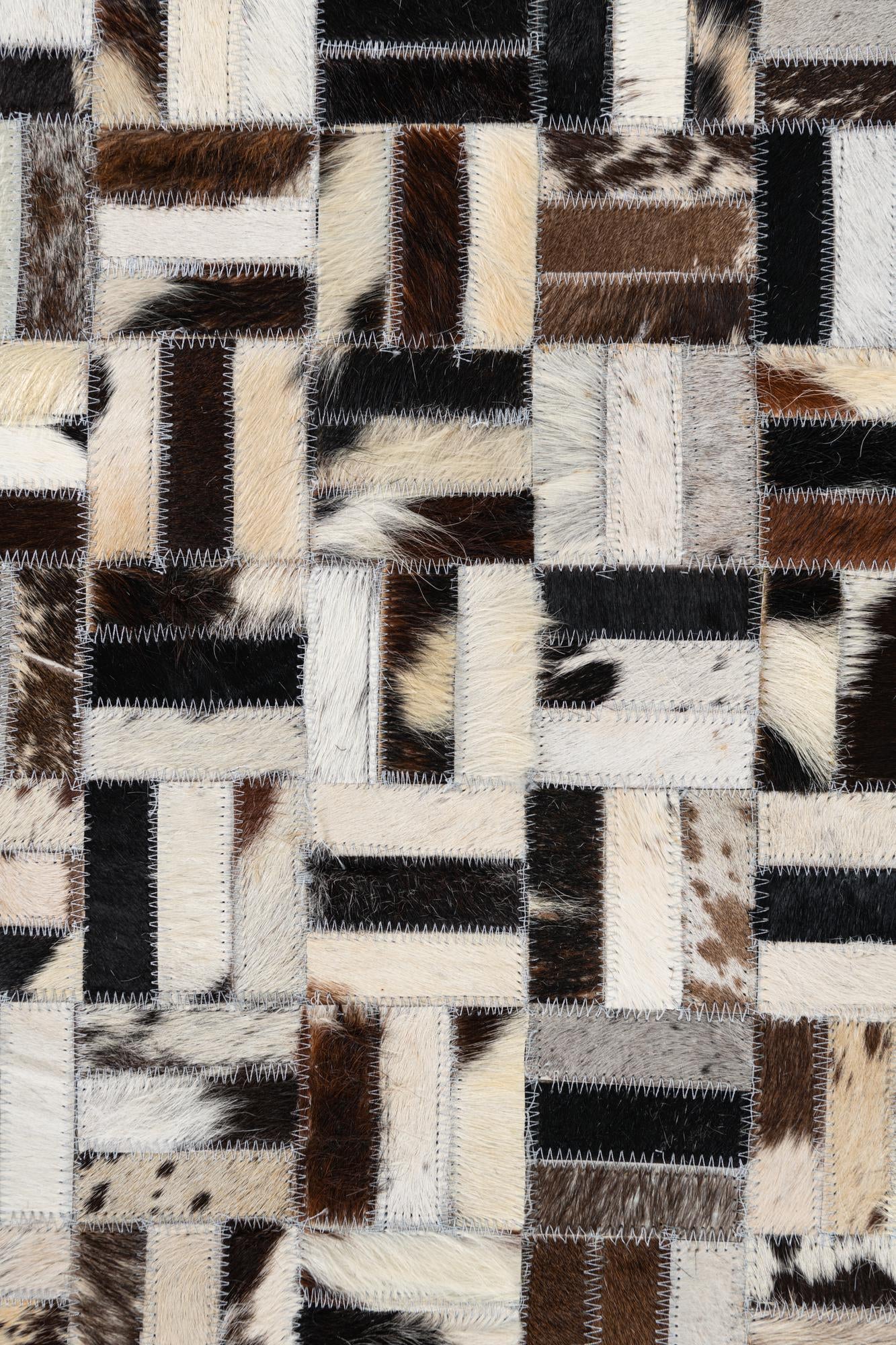 8' 2 x 10' Cowhide Leather Rug