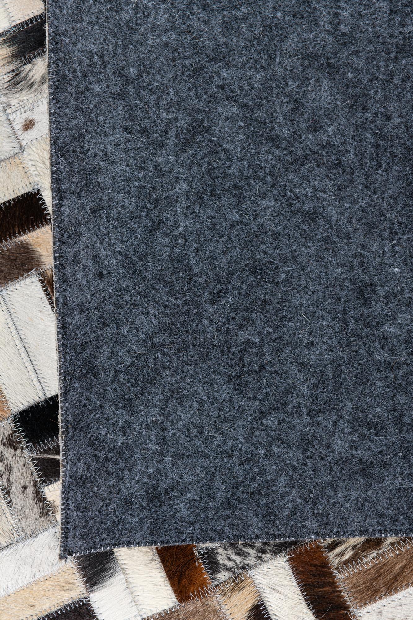 8' 2 x 10' Cowhide Leather Rug
