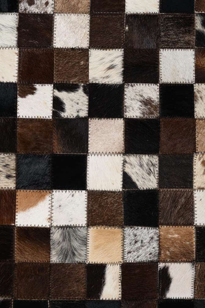 8' 1 x 10' Cowhide Leather Rug