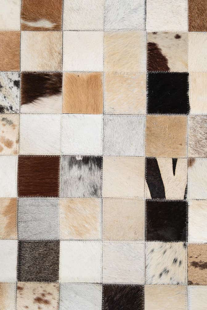 8' 1 x 10' Cowhide Leather Rug