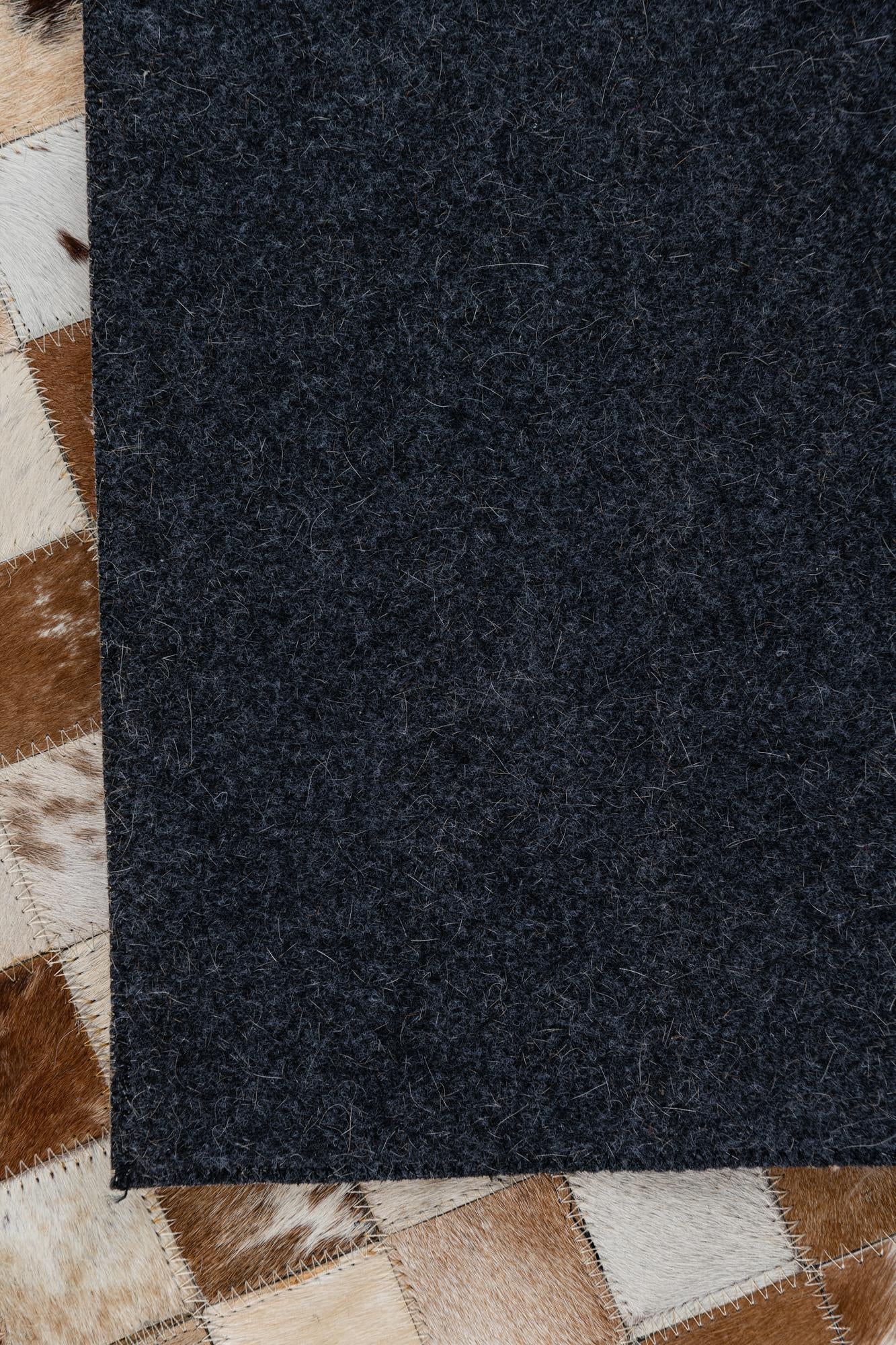 5' x 8' Cowhide Leather Rug