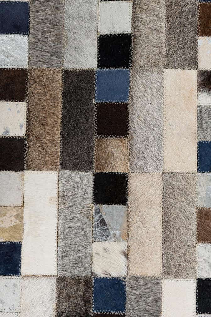 5' x 7' 10 Cowhide Leather Rug