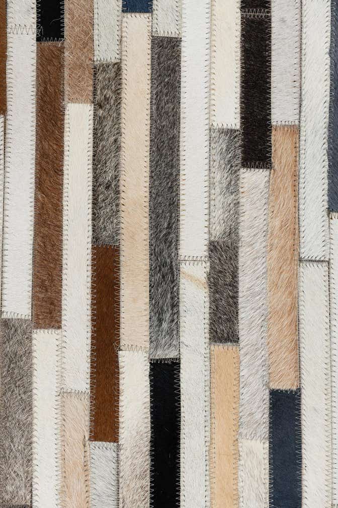 5' 1 x 8' Cowhide Leather Rug