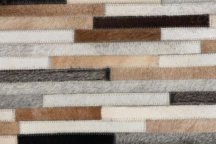 5' 1 x 8' Cowhide Leather Rug