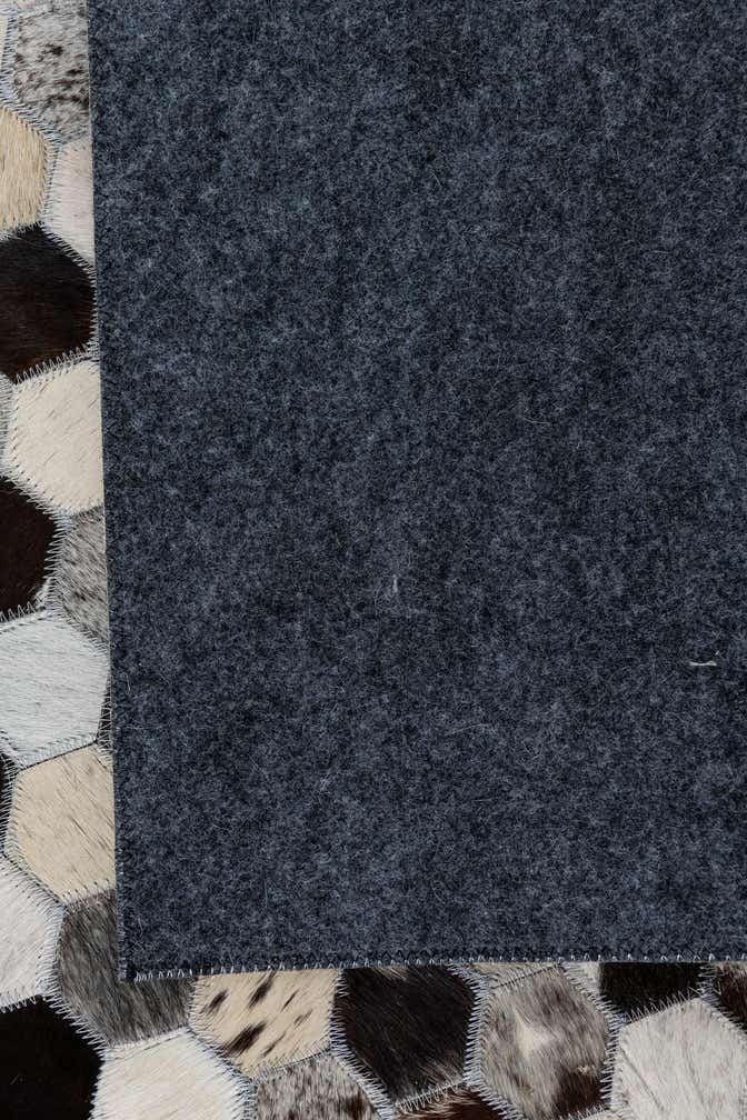 5' 1 x 8' Cowhide Leather Rug