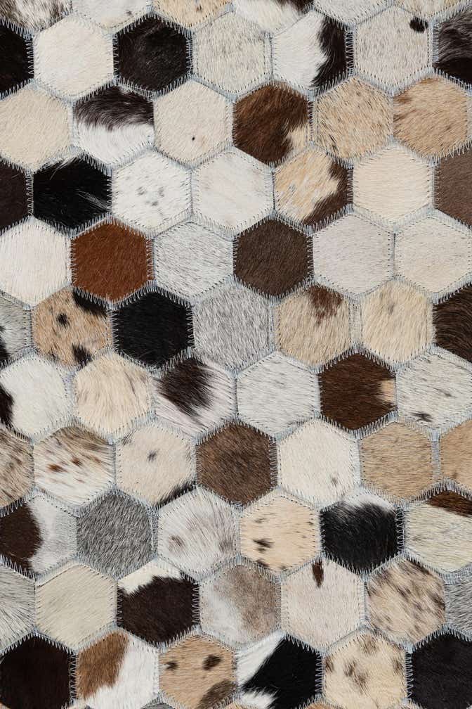 5' 1 x 8' Cowhide Leather Rug
