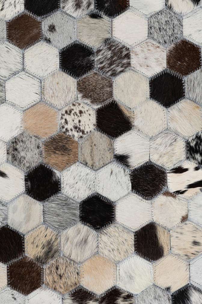 5' 2 x 8' Cowhide Leather Rug