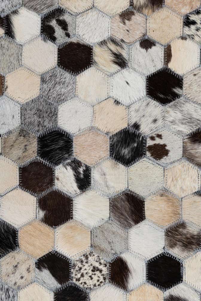 5' 2 x 8' Cowhide Leather Rug