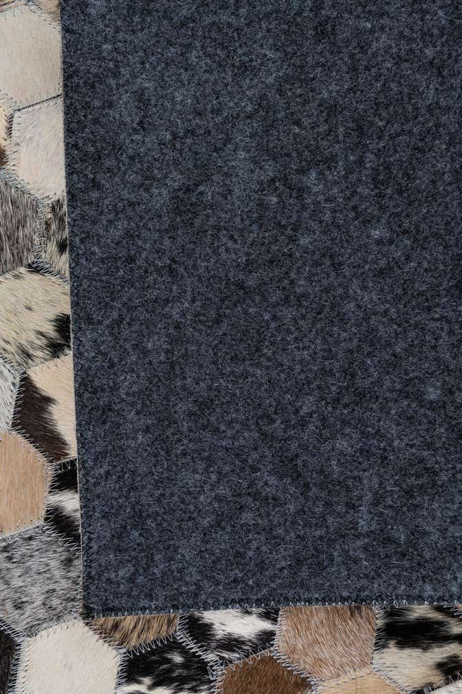 5' 2 x 8' Cowhide Leather Rug