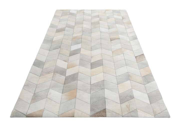 5' 2 x 8' Cowhide Leather Rug