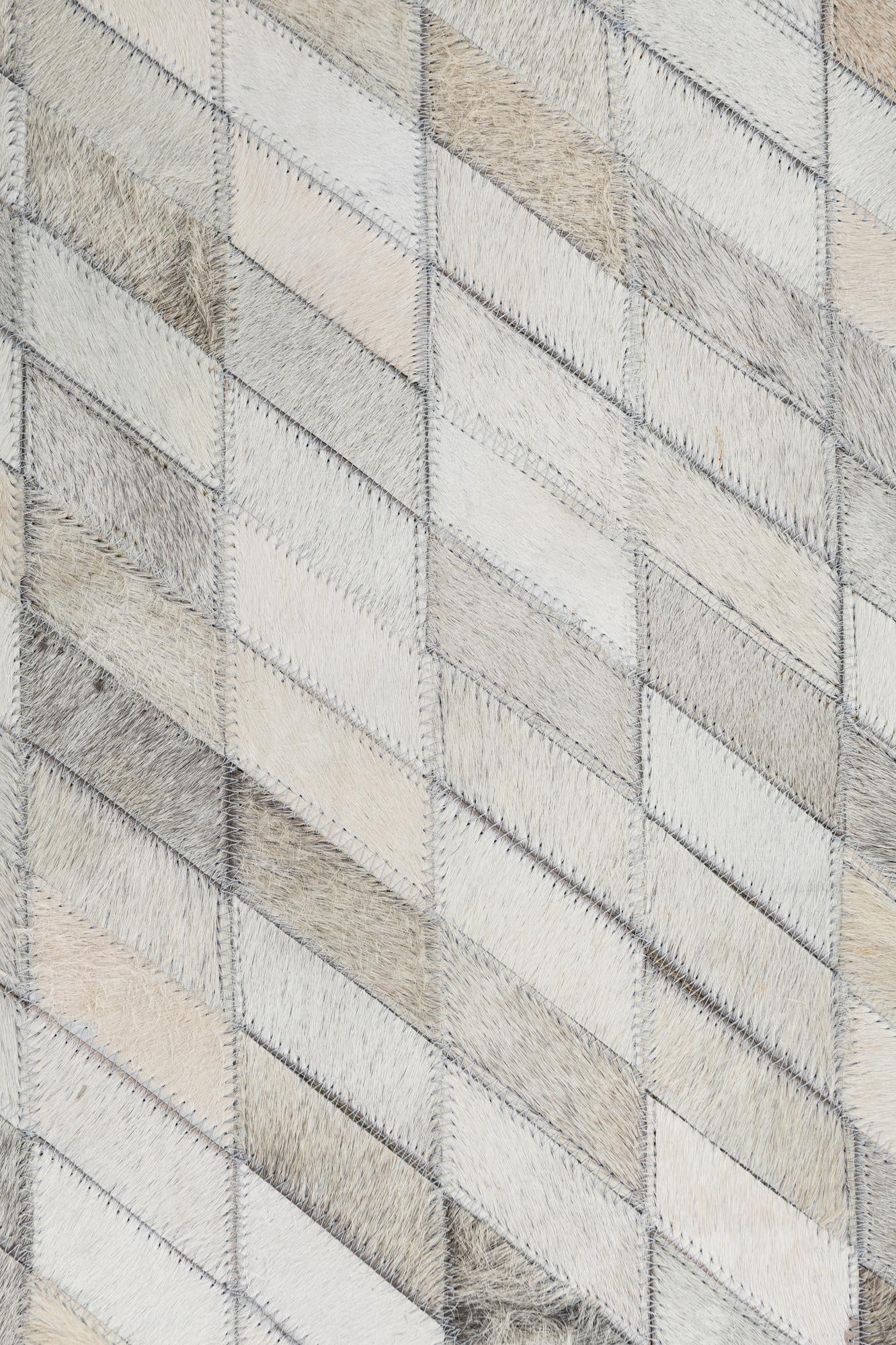 5' x 8' Cowhide Leather Rug