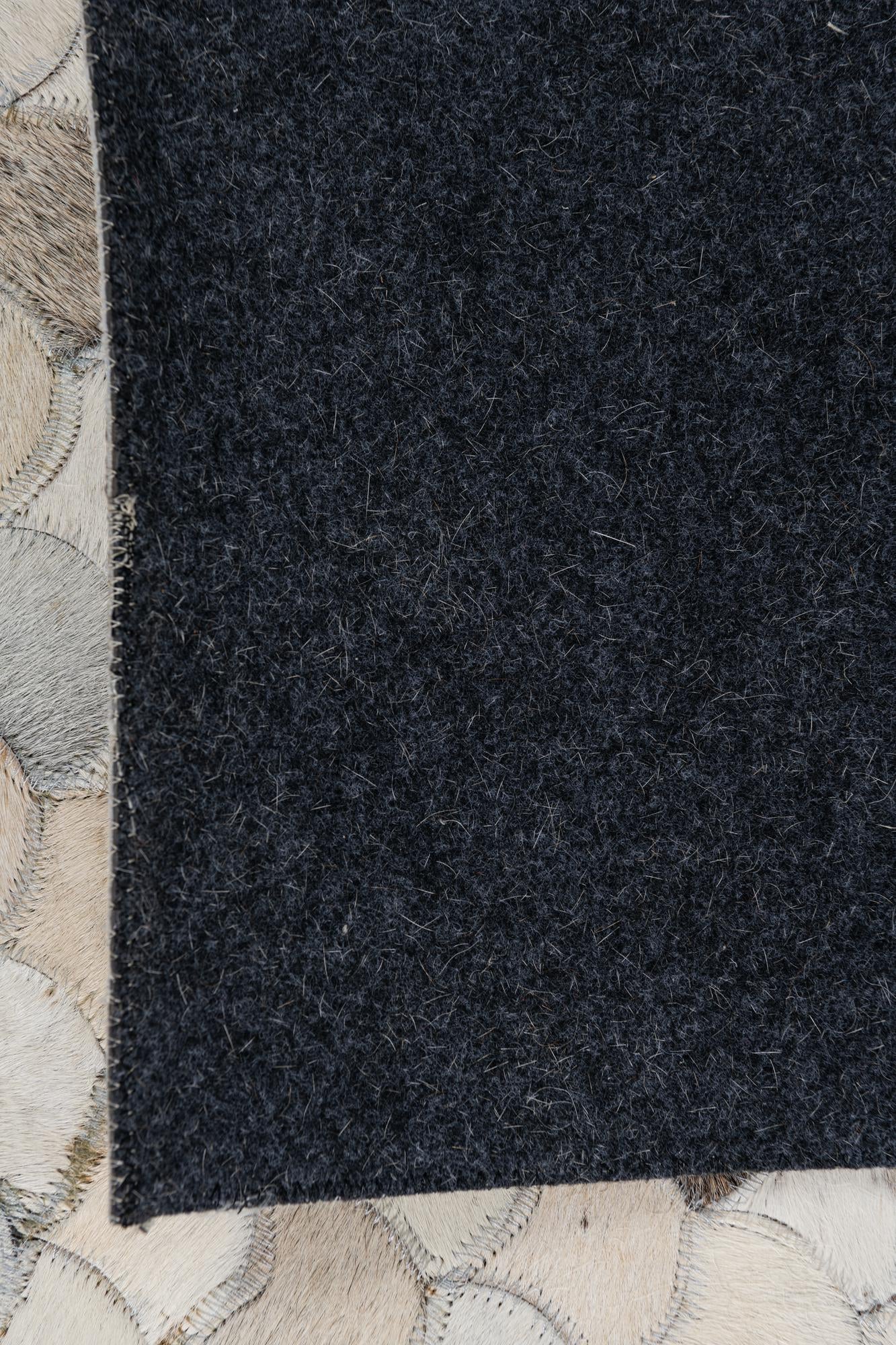 4' x 6' Cowhide Leather Rug