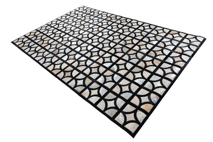 5' 2 x 8' Cowhide Leather Rug