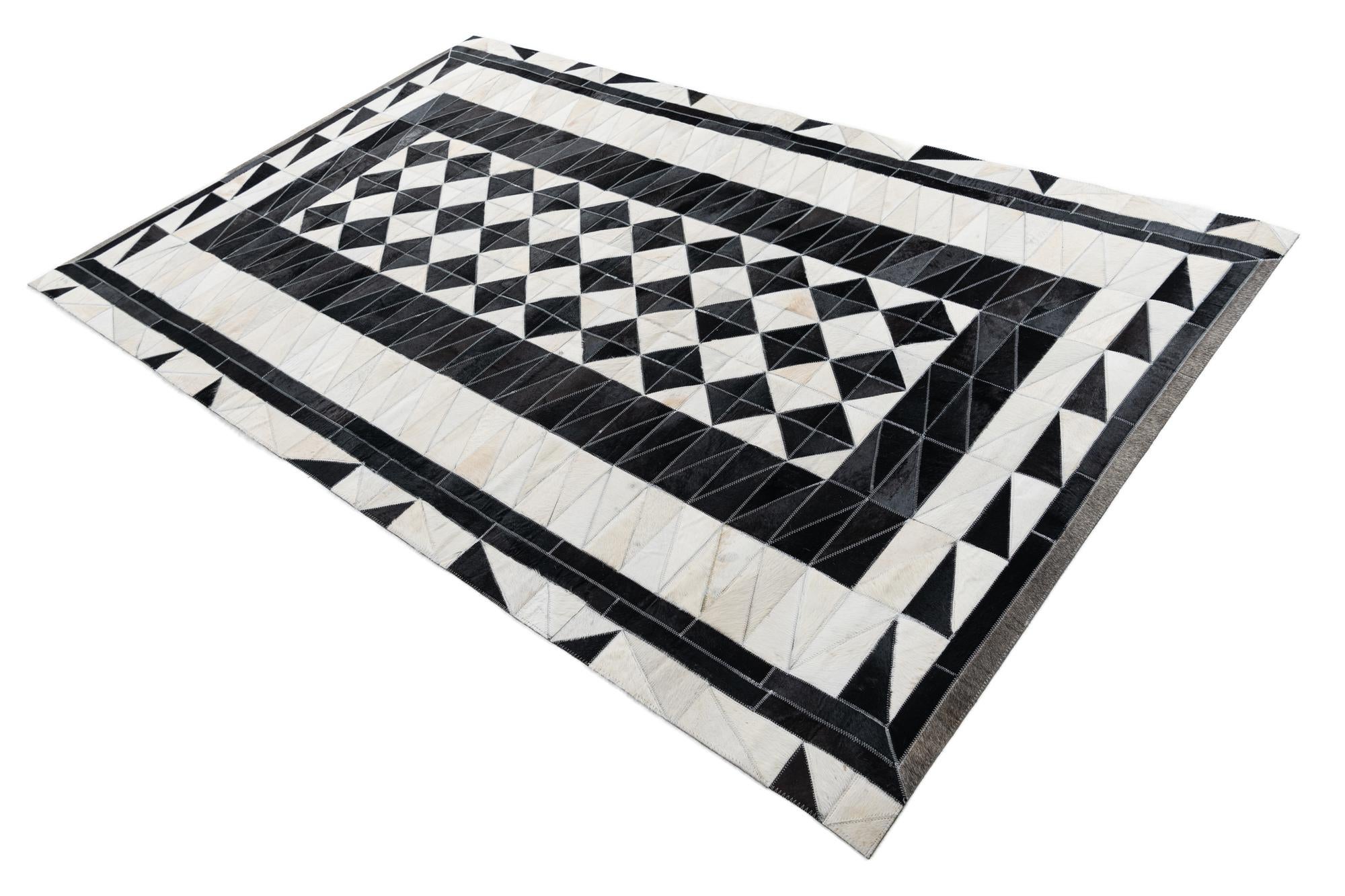 5' x 7' 10 Cowhide Leather Rug