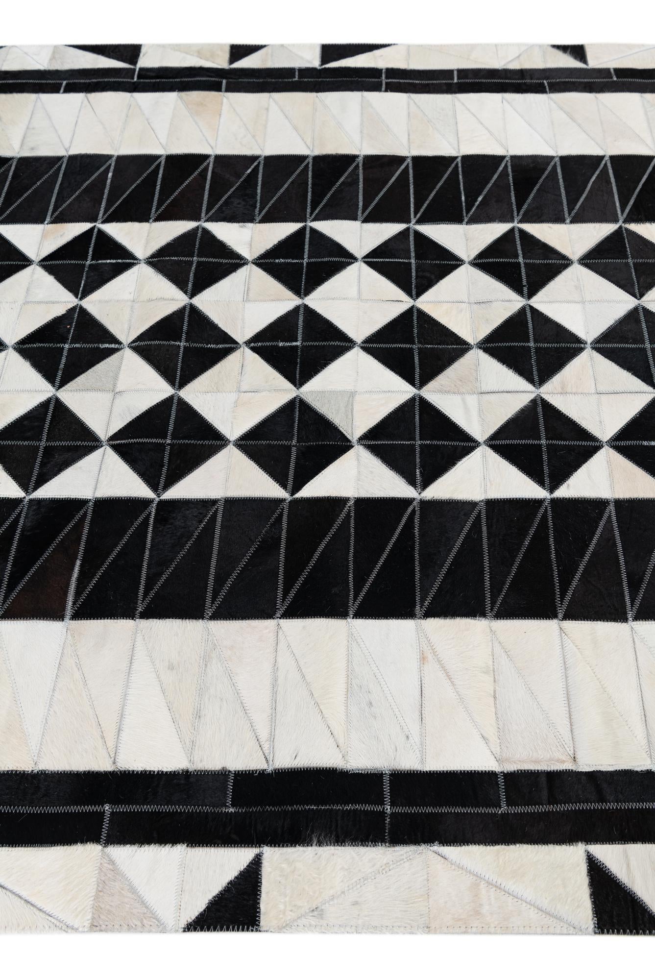5' x 7' 10 Cowhide Leather Rug