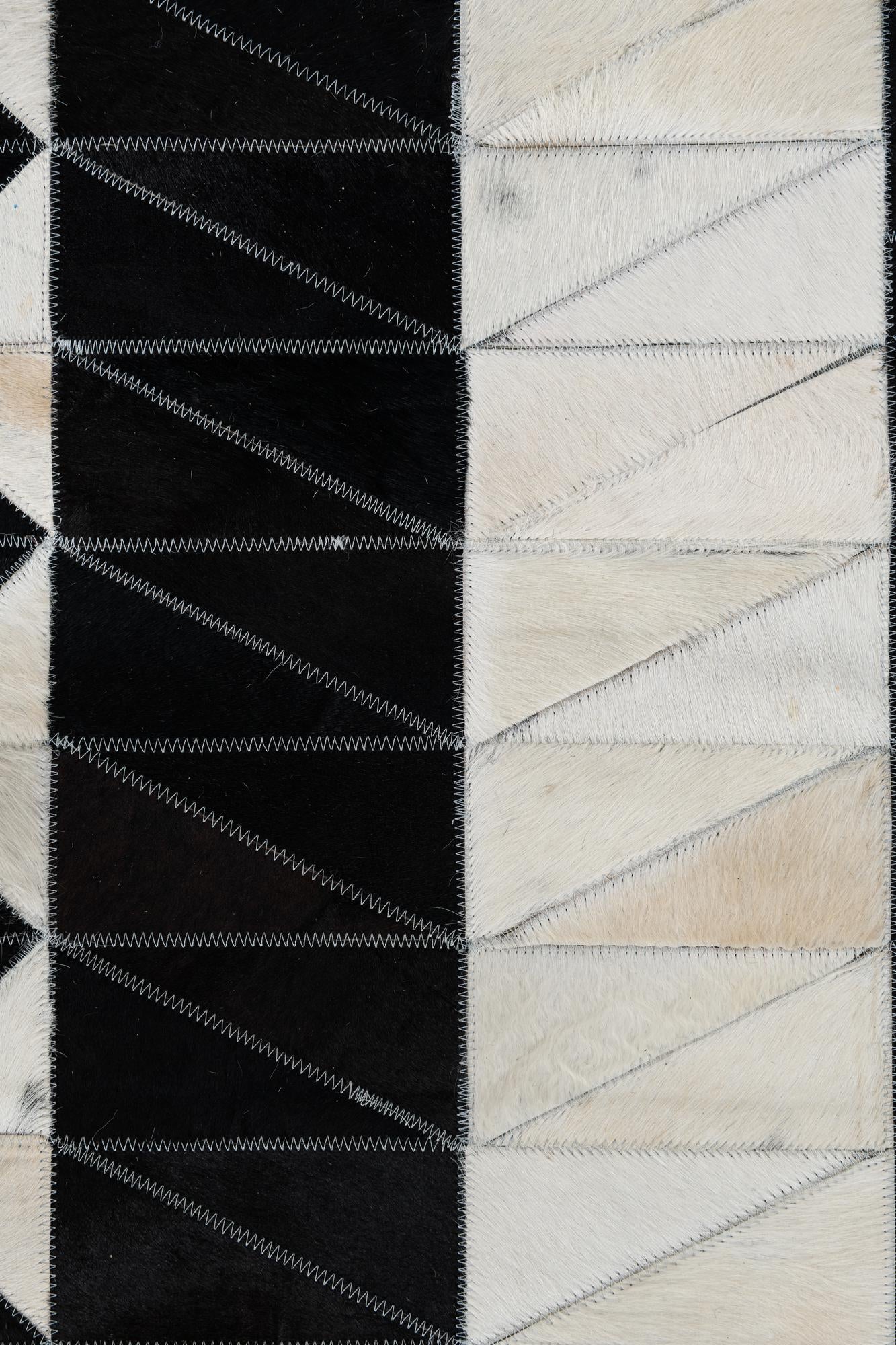 5' x 7' 10 Cowhide Leather Rug