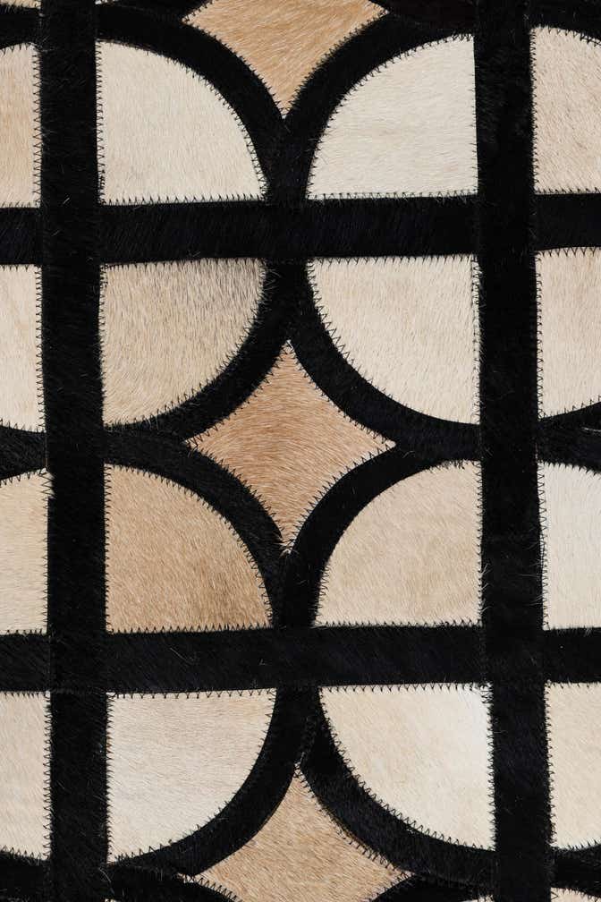 5' 2 x 8' Cowhide Leather Rug