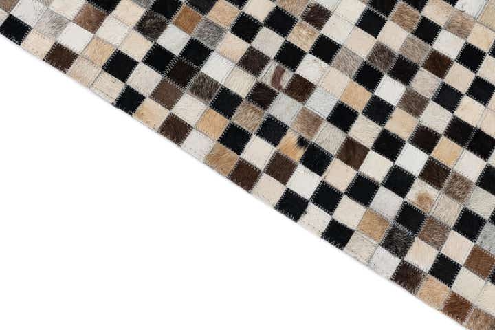 5' 1 x 7' 10 Cowhide Leather Rug