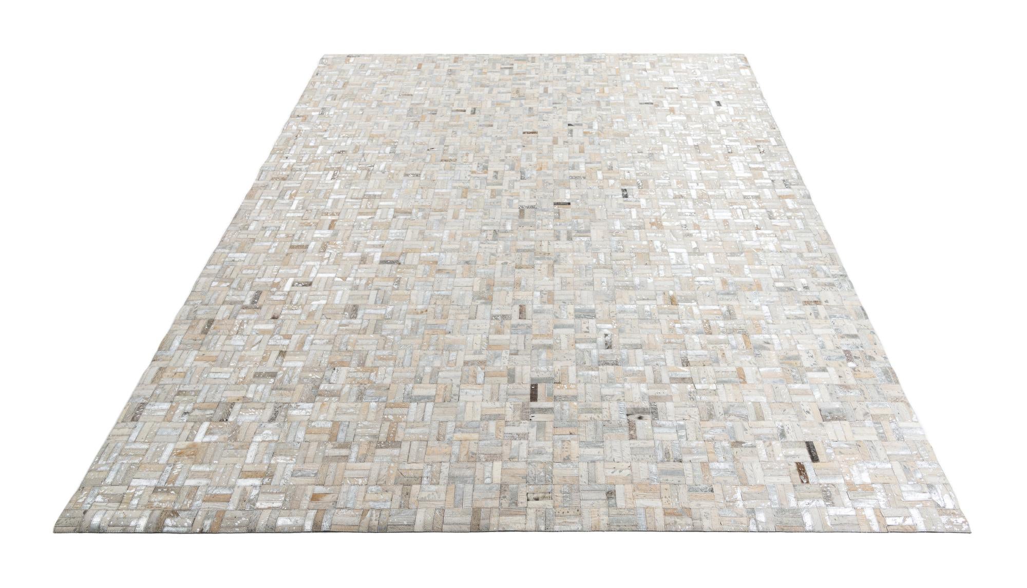 8' 1 x 10' Cowhide Leather Rug