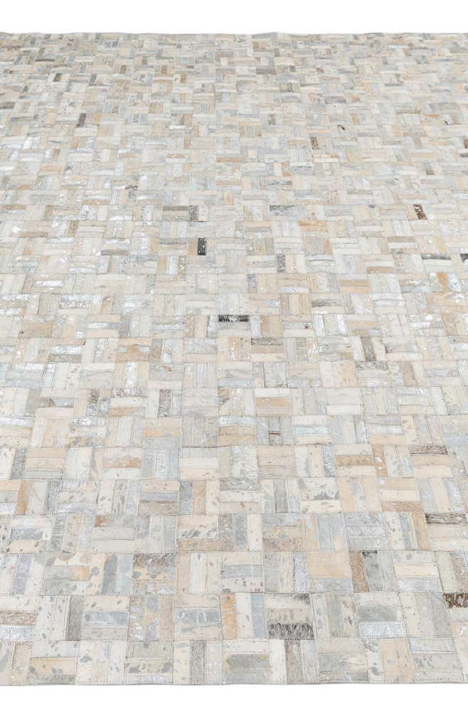 8' 1 x 10' Cowhide Leather Rug
