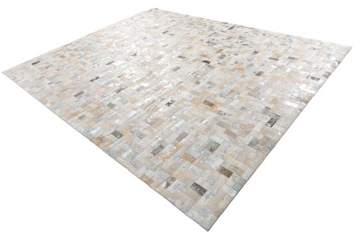 8' 1 x 10' Cowhide Leather Rug