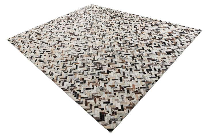 8' x 9' 10 Cowhide Leather Rug