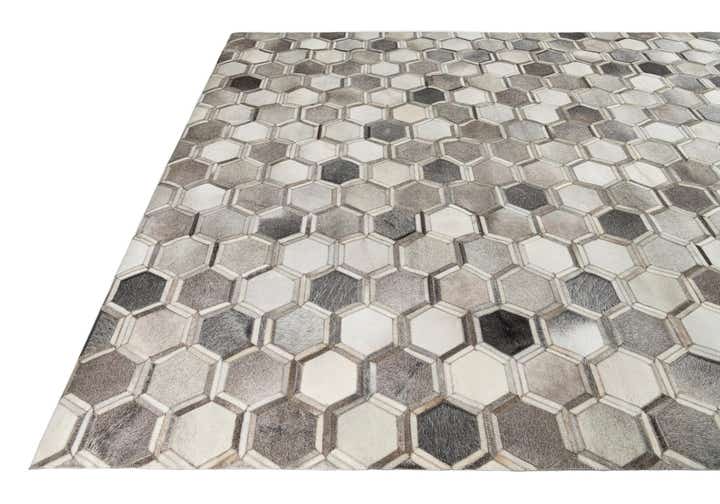 8' 1 x 10' Cowhide Leather Rug