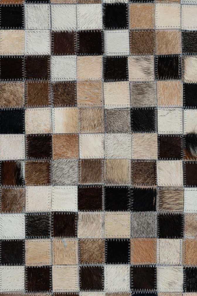 8' 1 x 10' Cowhide Leather Rug