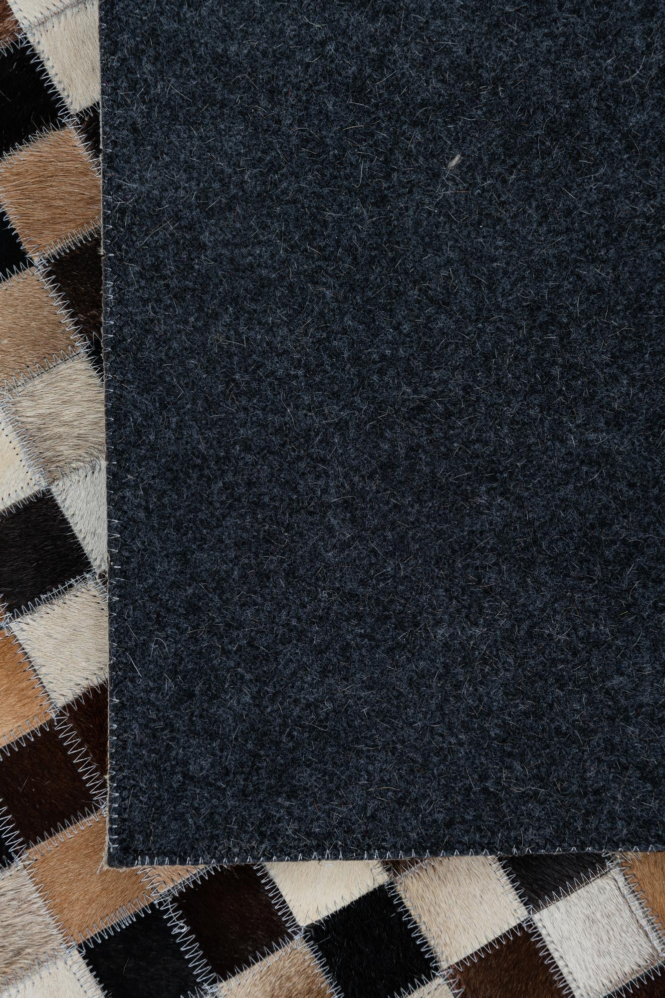 8' 1 x 10' Cowhide Leather Rug