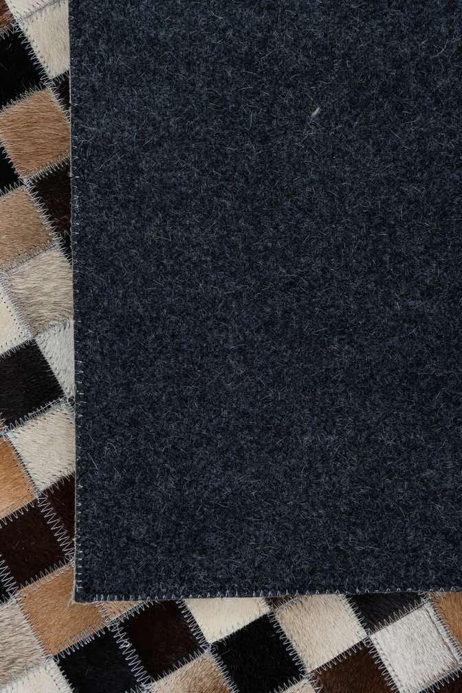 8' 1 x 10' Cowhide Leather Rug
