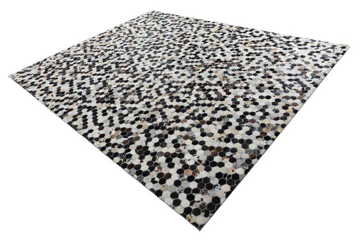 8' 1 x 10' Cowhide Leather Rug