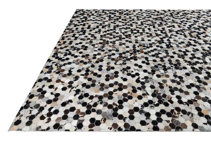 8' 1 x 10' Cowhide Leather Rug