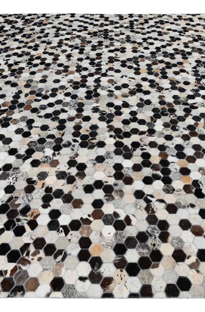8' 1 x 10' Cowhide Leather Rug