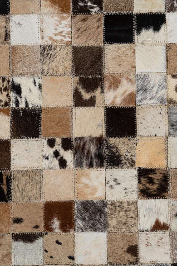 5' x 7' 10 Cowhide Leather Rug
