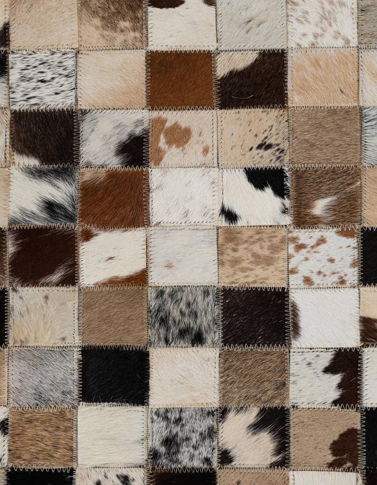 Detail image of 5' x 7' 10 Cowhide Leather Rug