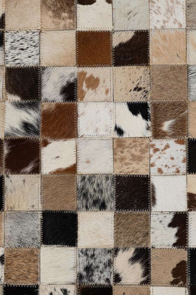 5' x 7' 10 Cowhide Leather Rug