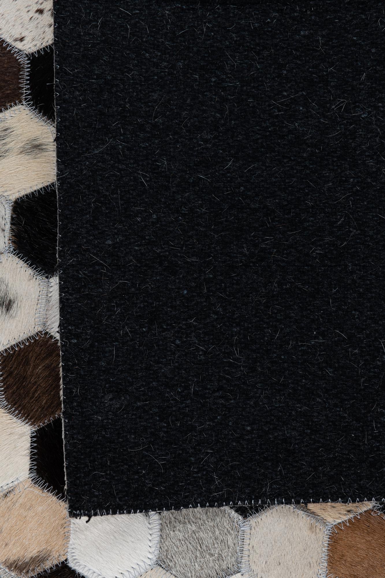 5' x 7' 10 Cowhide Leather Rug