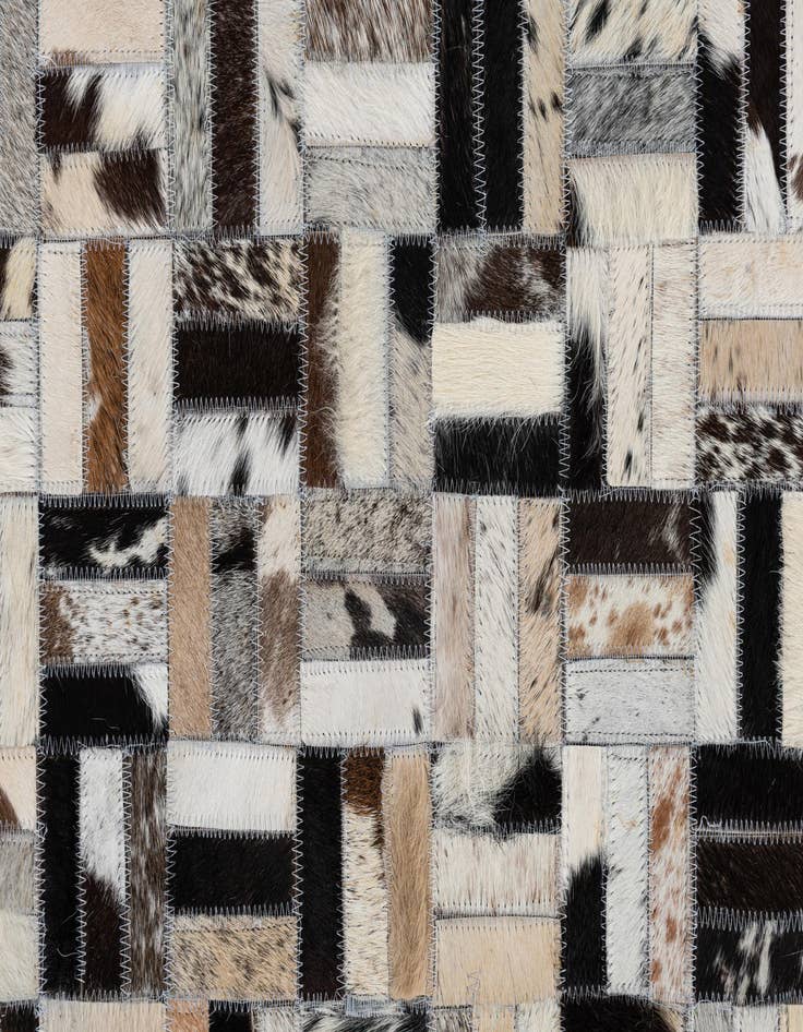 Detail image of 5' x 7' 10 Cowhide Leather Rug