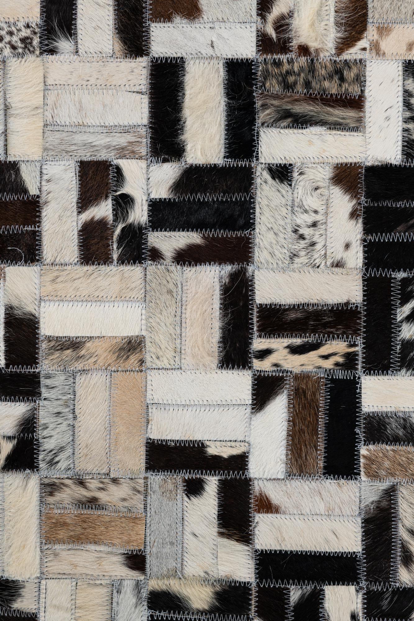 5' x 7' 10 Cowhide Leather Rug