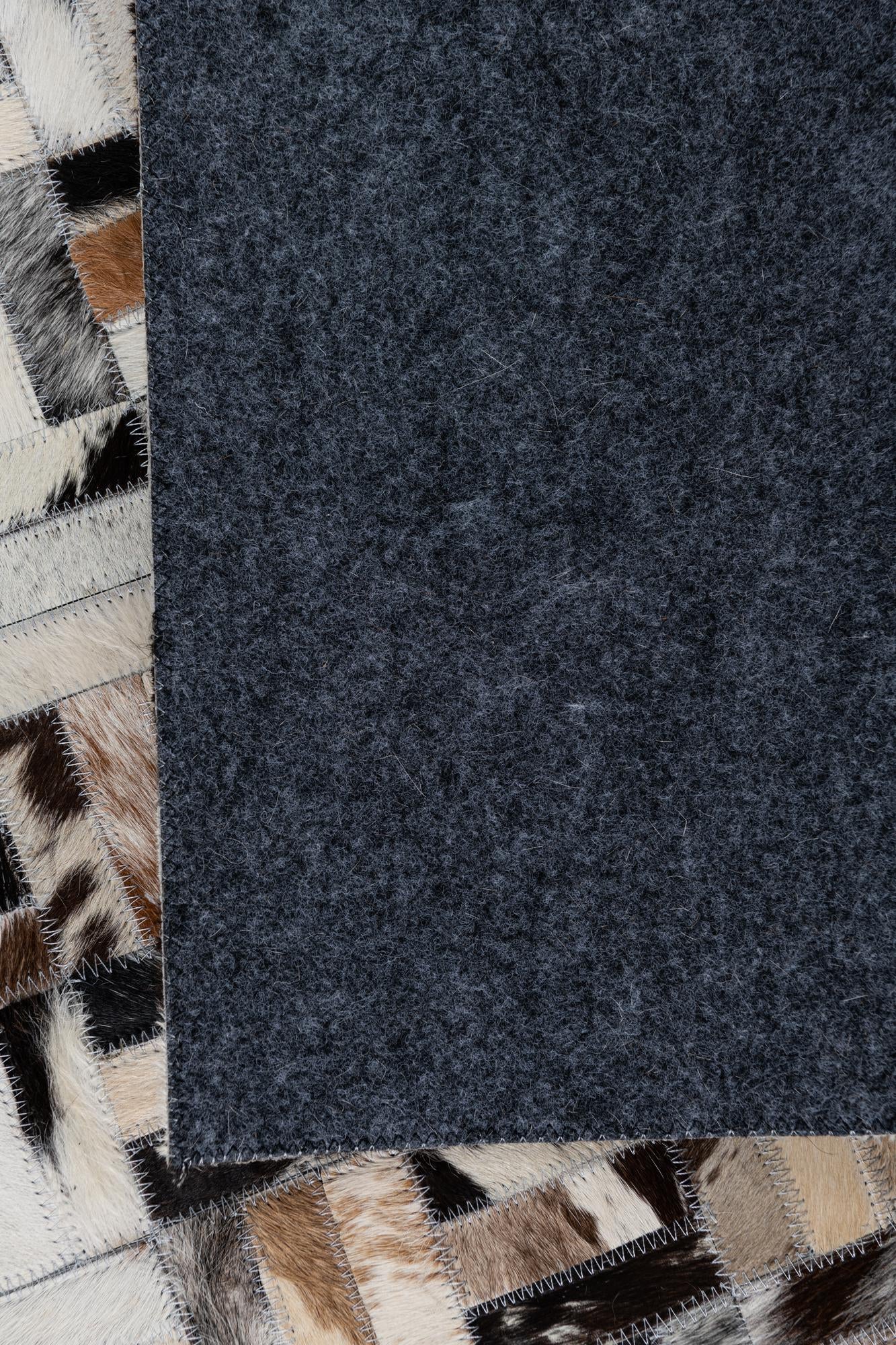 5' x 7' 10 Cowhide Leather Rug
